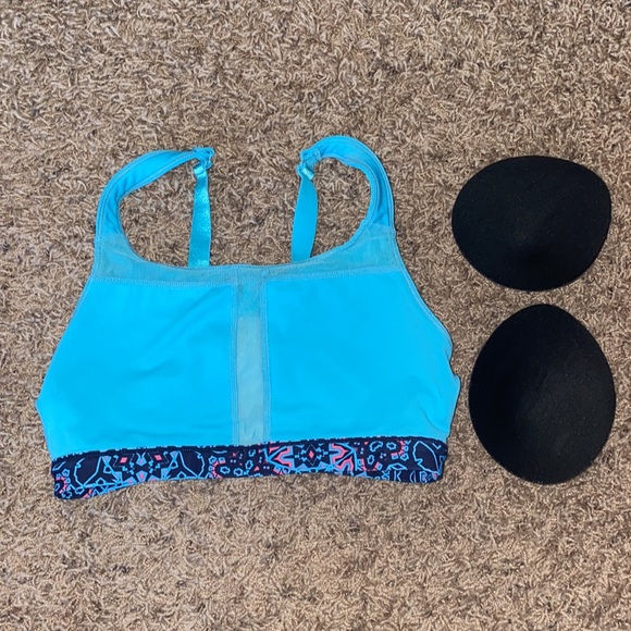 Matching Fabletics Small bra and Medium cropped legging. - Picture 9 of 9